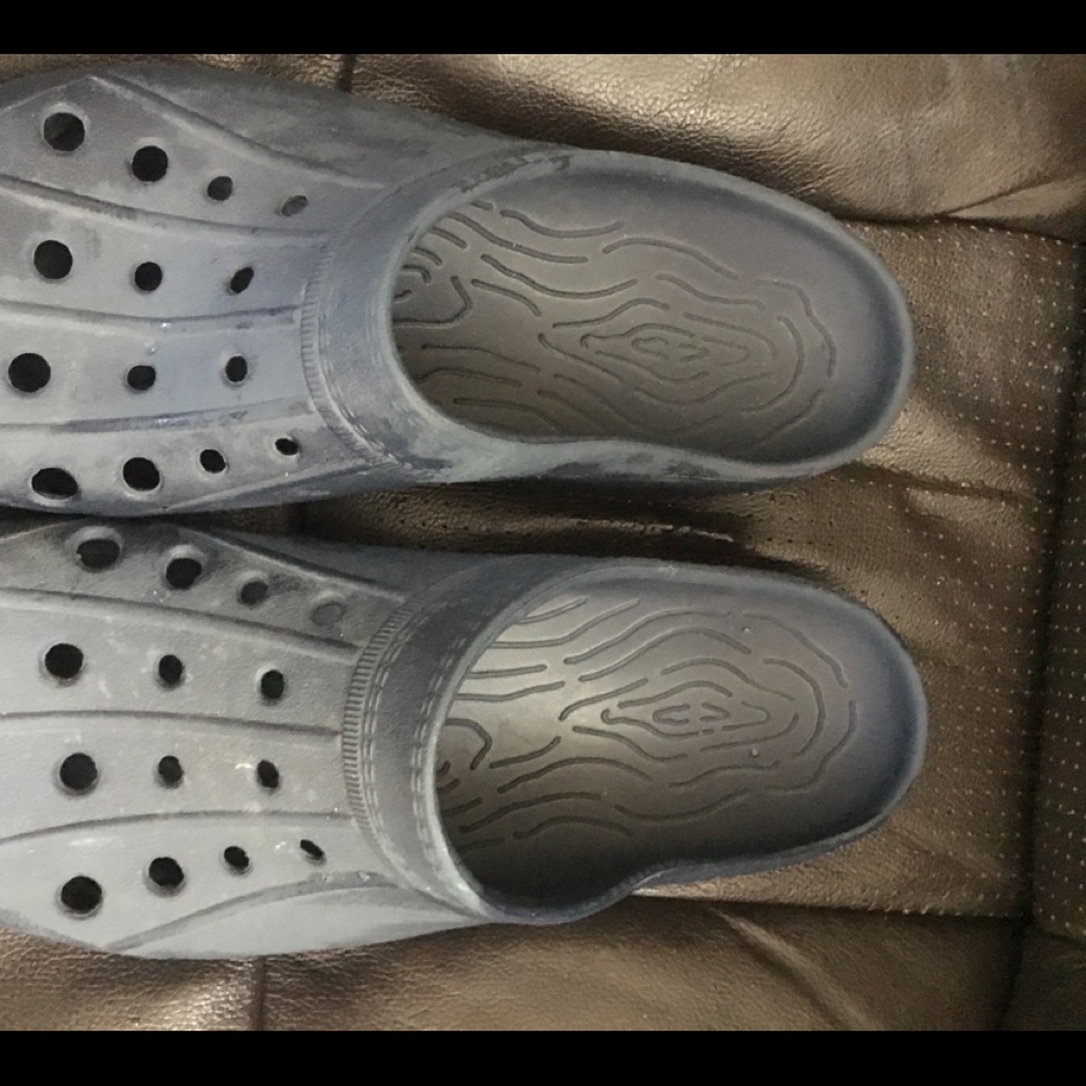 LL Bean mens size 11 crocs